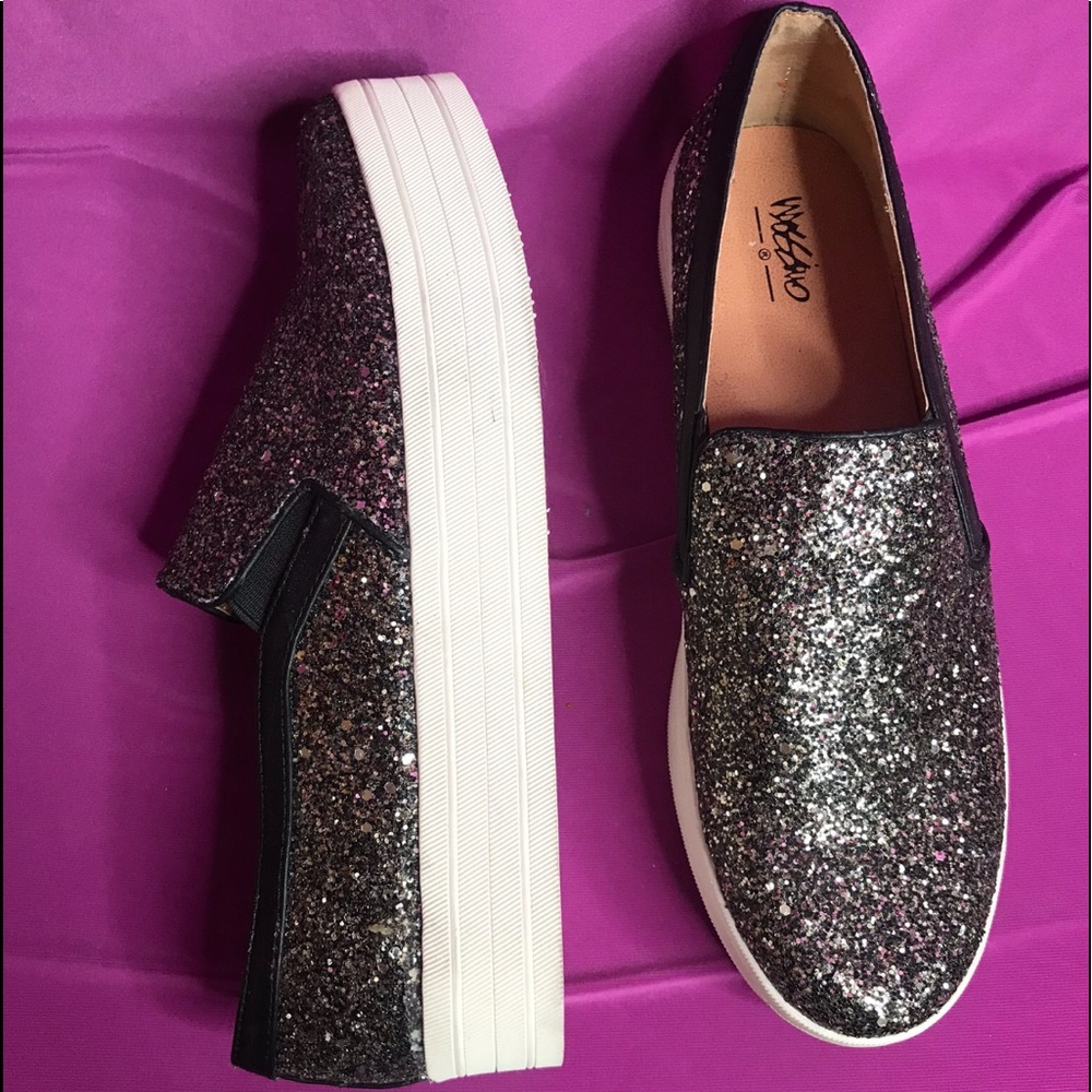 Glitter flat forms